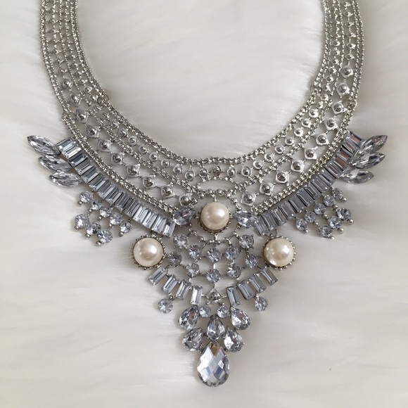 🆑 "Lydia" Necklace || Clear Crystal Pearl - Picture 2 of 9